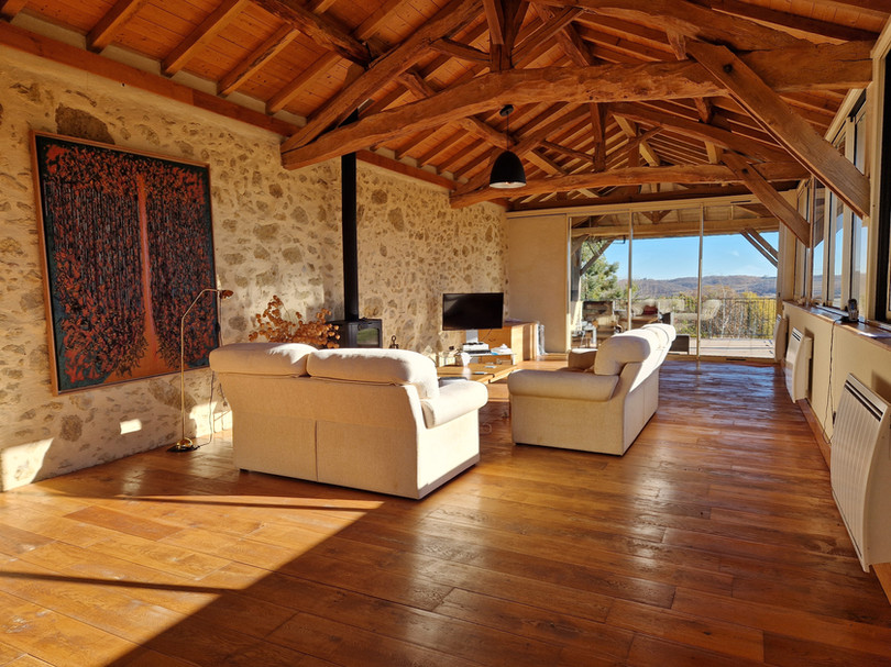 Guinlets Annex Lounge & Terrace