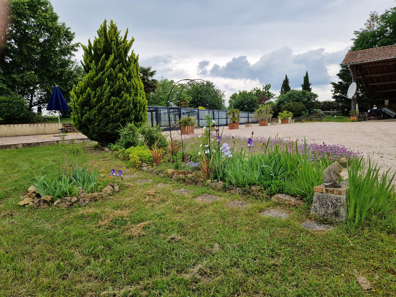 Guinlets Garden 3.jpg