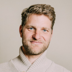 Photo of Erik van der Linden